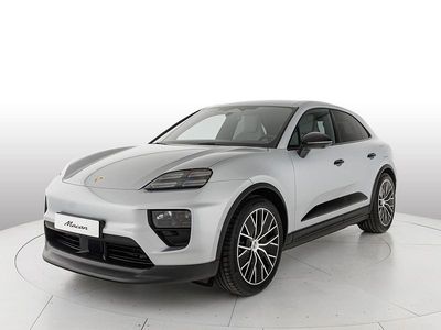 Nuova Porsche Macan 330 kW (449 CV) 2026 Argento dolomite metallizzato SUV