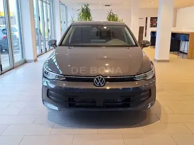 Nuova VW Golf VIII Life 116 CV (85 kW) 2026 Grigio Utilitaria