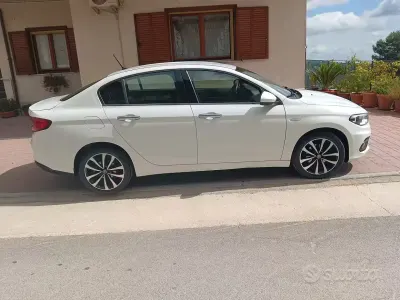 Usata Fiat Tipo 120 CV (88 kW) 2016 Bianco Berlina