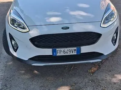 Usata Ford Fiesta 100 CV (73 kW) 2018 Bianco Utilitaria
