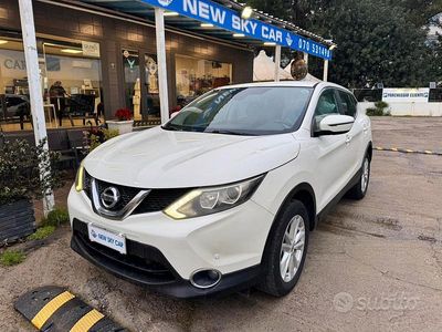 Usata Nissan Qashqai Tekna 110 CV (80 kW) 2015 Bianco SUV