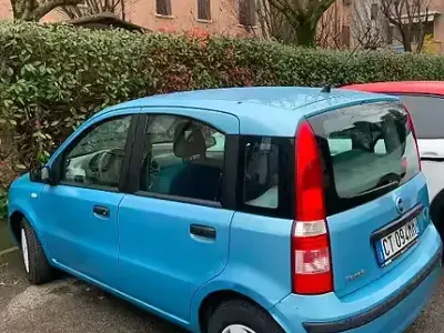 Usata Fiat Panda 54 CV (39 kW) 2004 Bluazzurro Utilitaria