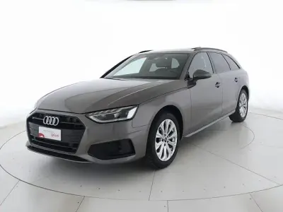 Usata Audi A4 Advanced 163 CV (119 kW) 2022 Grigio terra metallizzato Station wagon