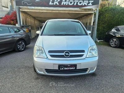Usata Opel Meriva Enjoy 101 CV (74 kW) 2004 Grigio Monovolume