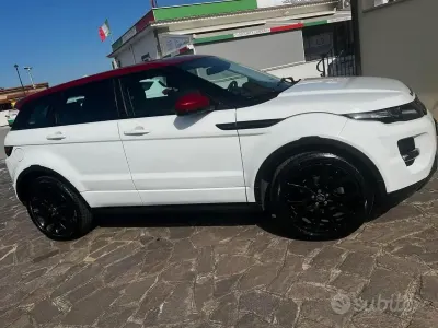 Usata Land Rover Range Rover evoque 150 CV (110 kW) 2015 Bianco SUV