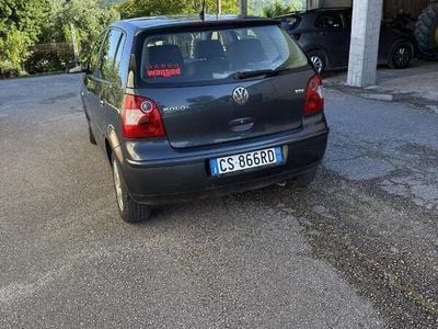 Usata VW Polo 75 CV (55 kW) 2005 Grigio Utilitaria