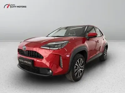 Usata Toyota Yaris Hybrid Trend 2022 Rosso Pick-up