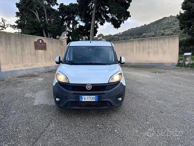 Usata Fiat Doblò 90 CV (66 kW) 2015 Monovolume