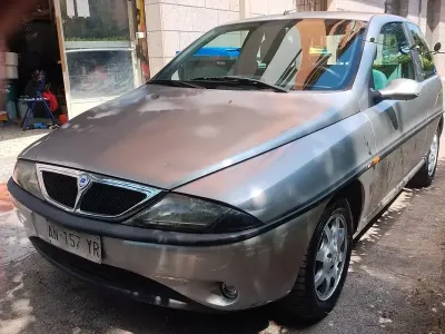 Usata Lancia Ypsilon 86 CV (63 kW) 1997 Grigio Utilitaria