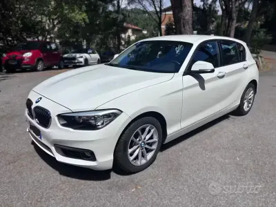 Begagnad BMW 118 136 HK (100 kW) 2018 Vit Halvkombi