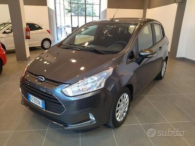 Usata Ford B-MAX 95 CV (69 kW) 2016 Grigio Monovolume
