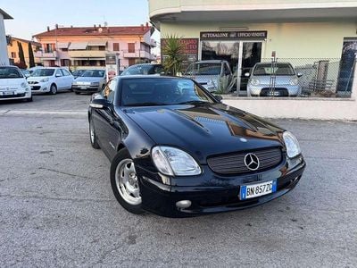 Usata Mercedes SLK200 163 CV (119 kW) 2000 Nero Cabrio