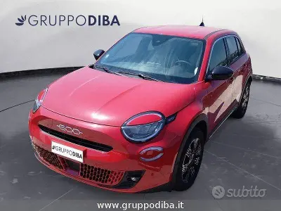 Nuova Fiat 600 100 CV (73 kW) 2025 Rosso SUV