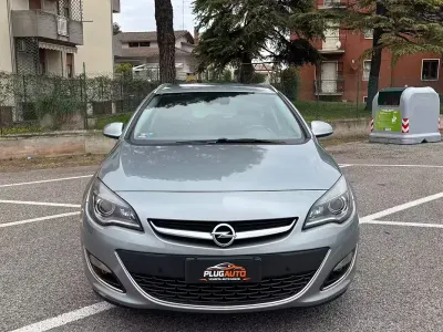 Gebraucht Opel Astra Cosmo 110 PS (80 kW) 2015 Grau Kombi