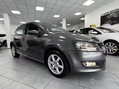 Usata VW Polo Comfortline 90 CV (66 kW) 2012 Grigio Utilitaria