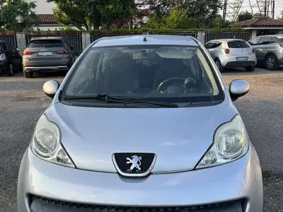 Usata Peugeot 107 68 CV (50 kW) 2006 Grigio Utilitaria