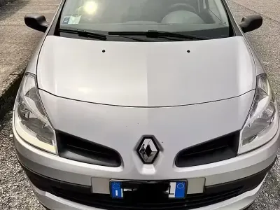 Usata Renault Clio III 2005 Grigio Utilitaria