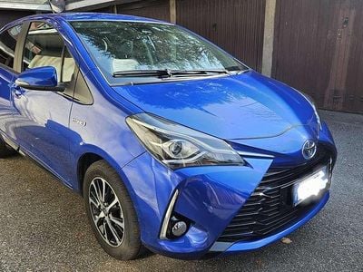 Usata Toyota Yaris 73 CV (53 kW) 2021 Blu/azzurro Utilitaria