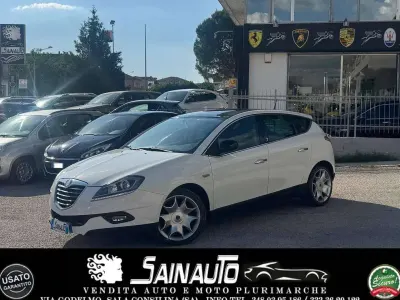 Usata Lancia Delta 105 CV (77 kW) 2012 Bianco Utilitaria