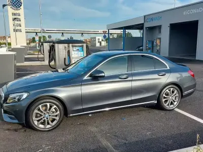 Usata Mercedes C220 170 CV (125 kW) 2014 Grigio Berlina