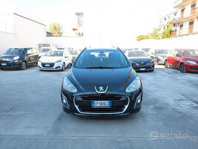 Usata Peugeot 308 SW 93 CV (68 kW) 2012 Nero Station wagon