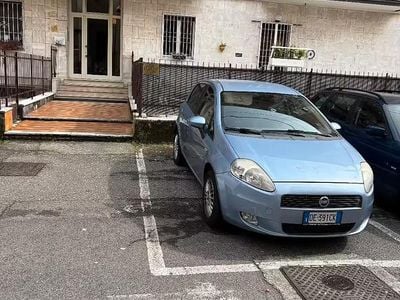 Usata Fiat Grande Punto Dynamic 65 CV (47 kW) 2007 Blu Utilitaria