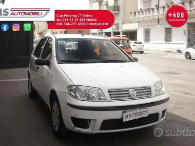 Usata Fiat Grande Punto 60 CV (44 kW) 2009 Bianco Utilitaria