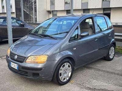 Usata Fiat Idea Emotion 95 CV (69 kW) 2004 Grigio Monovolume