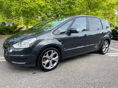 Usata Ford S-MAX Titanium 140 CV (102 kW) 2008 Grigio Monovolume