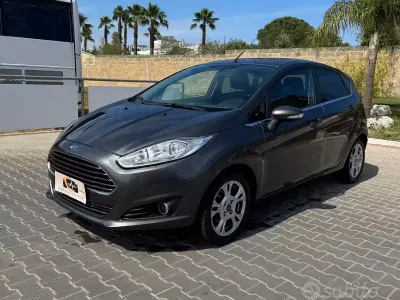 Gebraucht Ford Fiesta Titanium 75 PS (55 kW) 2016 Schwarz Kleinwagen