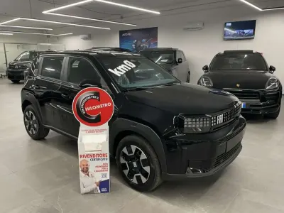 Nuova Fiat Grande Panda Icon 101 CV (74 kW) 2026 Nero cinema Utilitaria