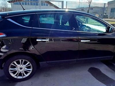 Usata Lancia Delta 120 CV (88 kW) 2013 Nero Utilitaria