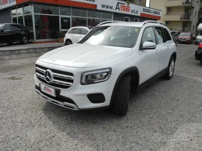 Usata Mercedes GLB200 Business 150 CV (110 kW) 2022 Bianco SUV