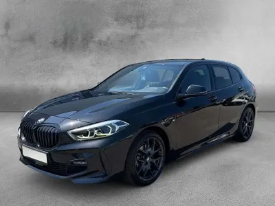 Usata BMW 118 M Sport 136 CV (100 kW) 2023 Black sapphire metallic Utilitaria