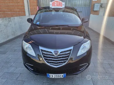 Usata Lancia Ypsilon Gold 80 CV (58 kW) 2014 Nero Utilitaria