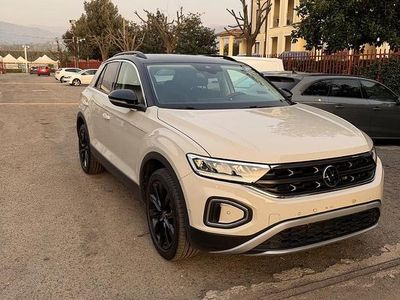 Usata VW T-Roc Sport 115 CV (84 kW) 2023 Bianco SUV