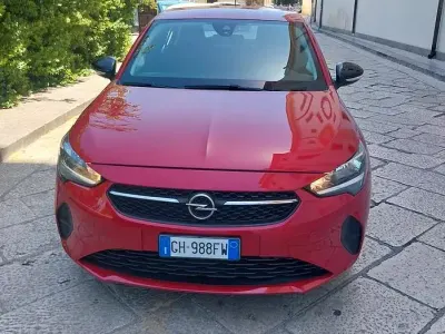 Usata Opel Corsa Edition 75 CV (55 kW) 2022 Rosso Utilitaria