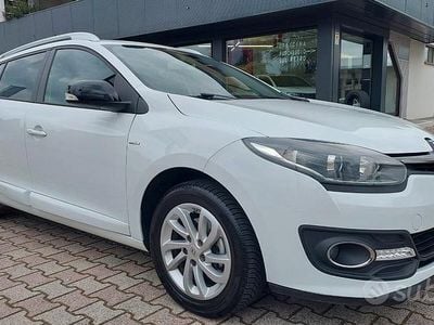 Usata Renault Mégane GrandTour LIMITED 95 CV (69 kW) 2015 Bianco Station wagon
