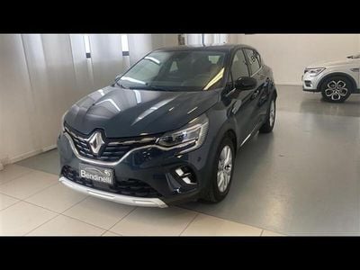 Usata Renault Captur Intens 160 CV (117 kW) 2020 Blu scuro SUV