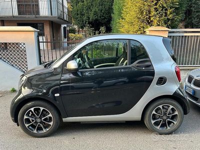 Usata Smart ForTwo Coupé 41 kW (56 CV) 2020 Nero Utilitaria