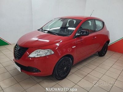 Usata Lancia Ypsilon 85 CV (62 kW) 2014 Rosso Utilitaria