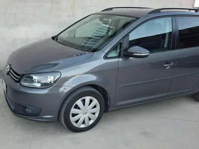 Usata VW Touran Comfortline 105 CV (77 kW) 2010 Grigio Monovolume