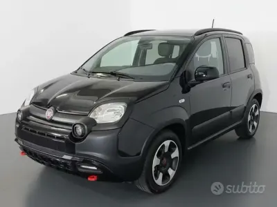 Usata Fiat Panda Cross Cross 70 CV (51 kW) 2024 Nero Utilitaria