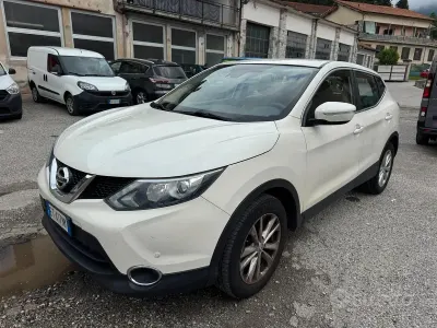 Usata Nissan Qashqai Tekna 110 CV (80 kW) 2014 Bianco SUV