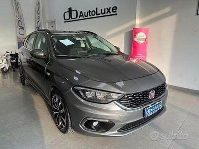 Usata Fiat Tipo Lounge 120 CV (88 kW) 2018 Grigio Station wagon