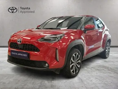 Usata Toyota Yaris Cross Trend 116 CV (85 kW) 2022 Rosso SUV