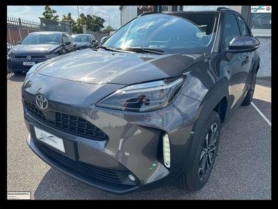Nuova Toyota Yaris Cross Trend 92 CV (67 kW) 2026 Dark grey SUV
