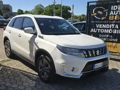 Usata Suzuki Vitara Cool 129 CV (94 kW) 2022 Bianco SUV