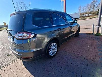 Usata Ford Galaxy 245 CV (180 kW) 2017 Grigio Monovolume