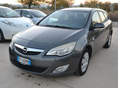 Usata Opel Astra 110 CV (80 kW) 2012 Grigio Station wagon
